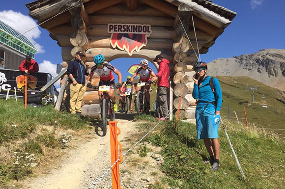 Tolle Trails und Ausblicke in den Schweizer Alpen (Bild: Team Texpa-Simplon)