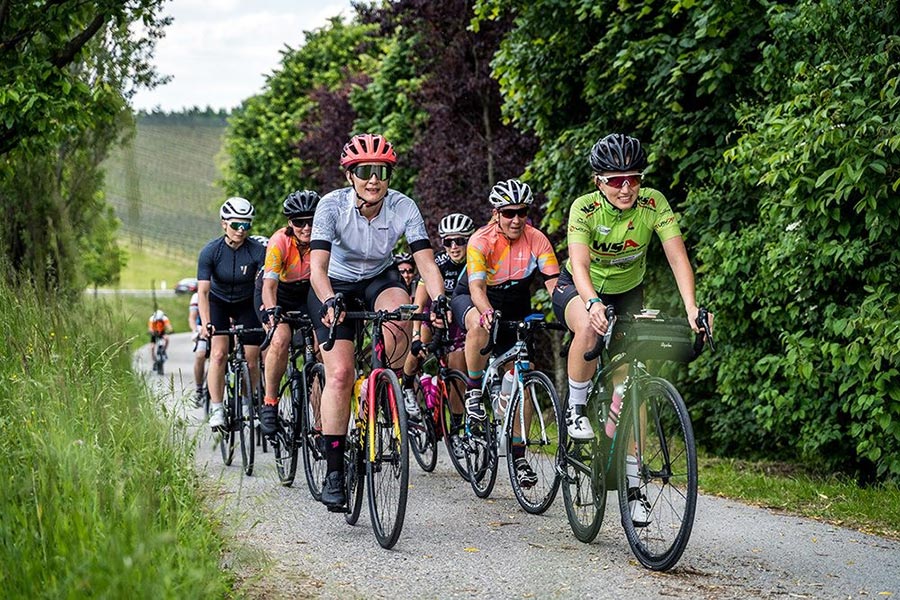 Am Programm standen unter anderem Rennradtouren zum Stubenbergesse, Pöllauberg und Riegersburg (Fotos: WSA greenteam)