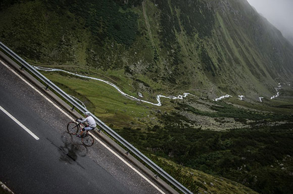 Non-Stop-Ultra-Radrennen entlang der Schweizer Landesgrenze (Bild: TorTour)
